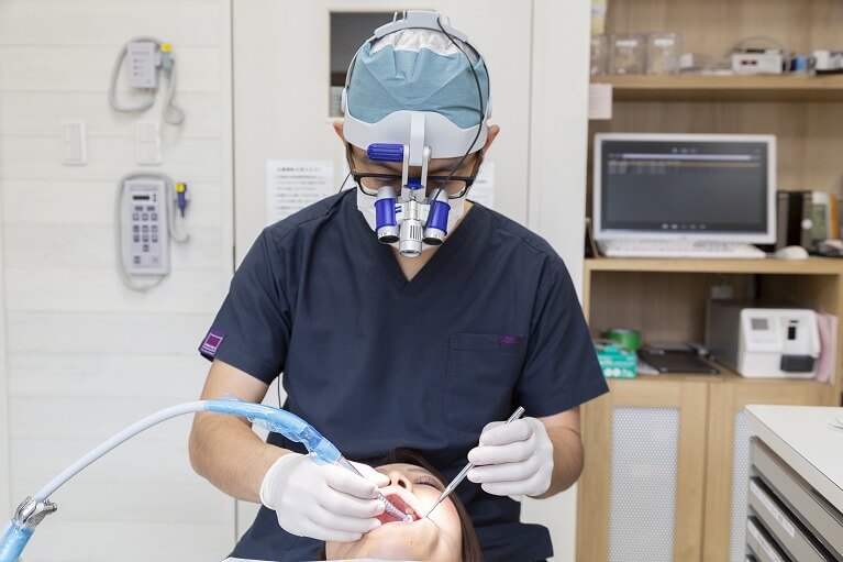 口腔外科専門の医師が難症例の親知らず抜歯、外傷、お口の中のできもの治療まで対応
